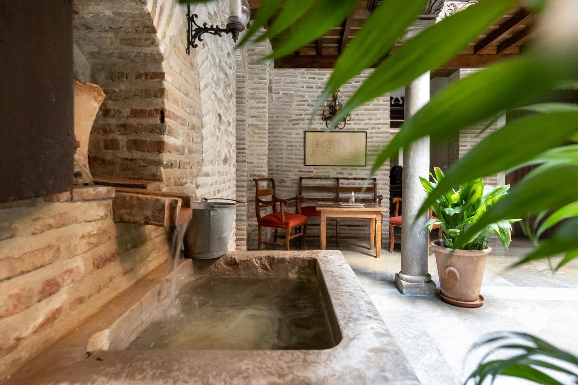 Apartamentos En Pleno Centro, Aljibe Rodrigo Del Campo 1A Гранада Экстерьер фото