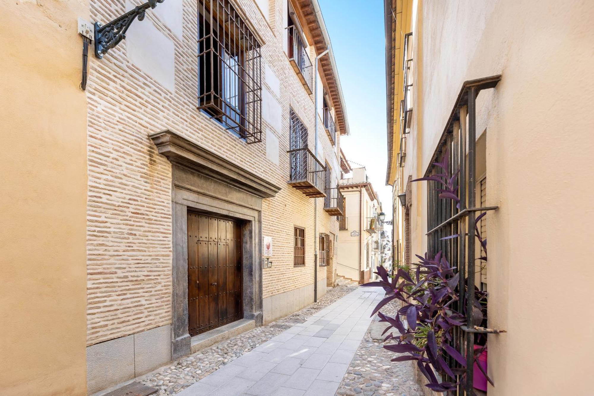 Apartamentos En Pleno Centro, Aljibe Rodrigo Del Campo 1A Гранада Экстерьер фото