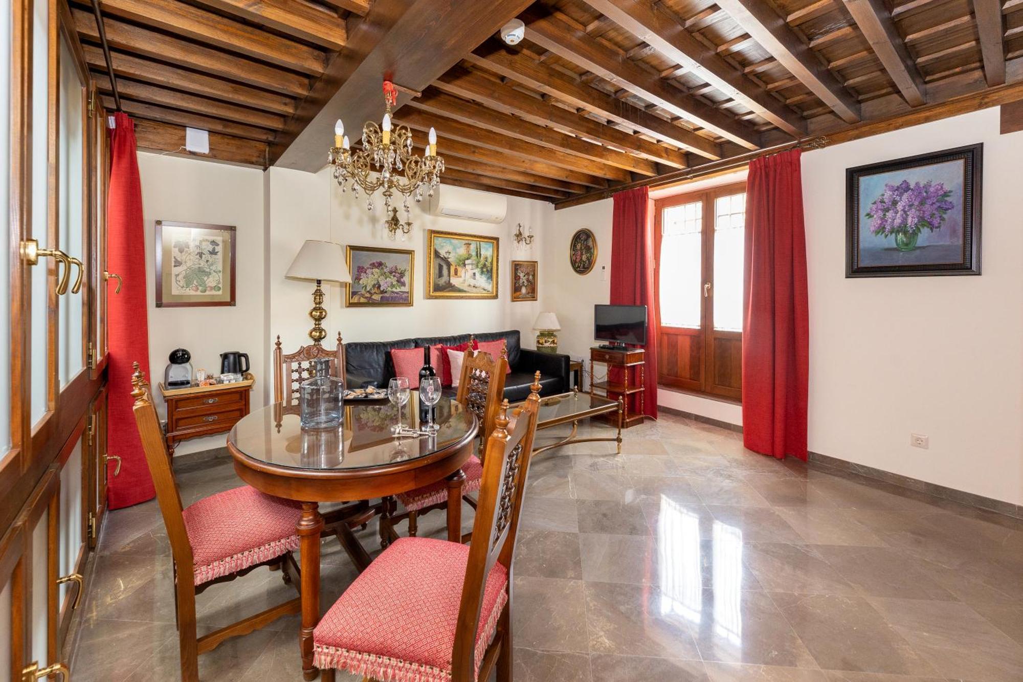 Apartamentos En Pleno Centro, Aljibe Rodrigo Del Campo 1A Гранада Экстерьер фото
