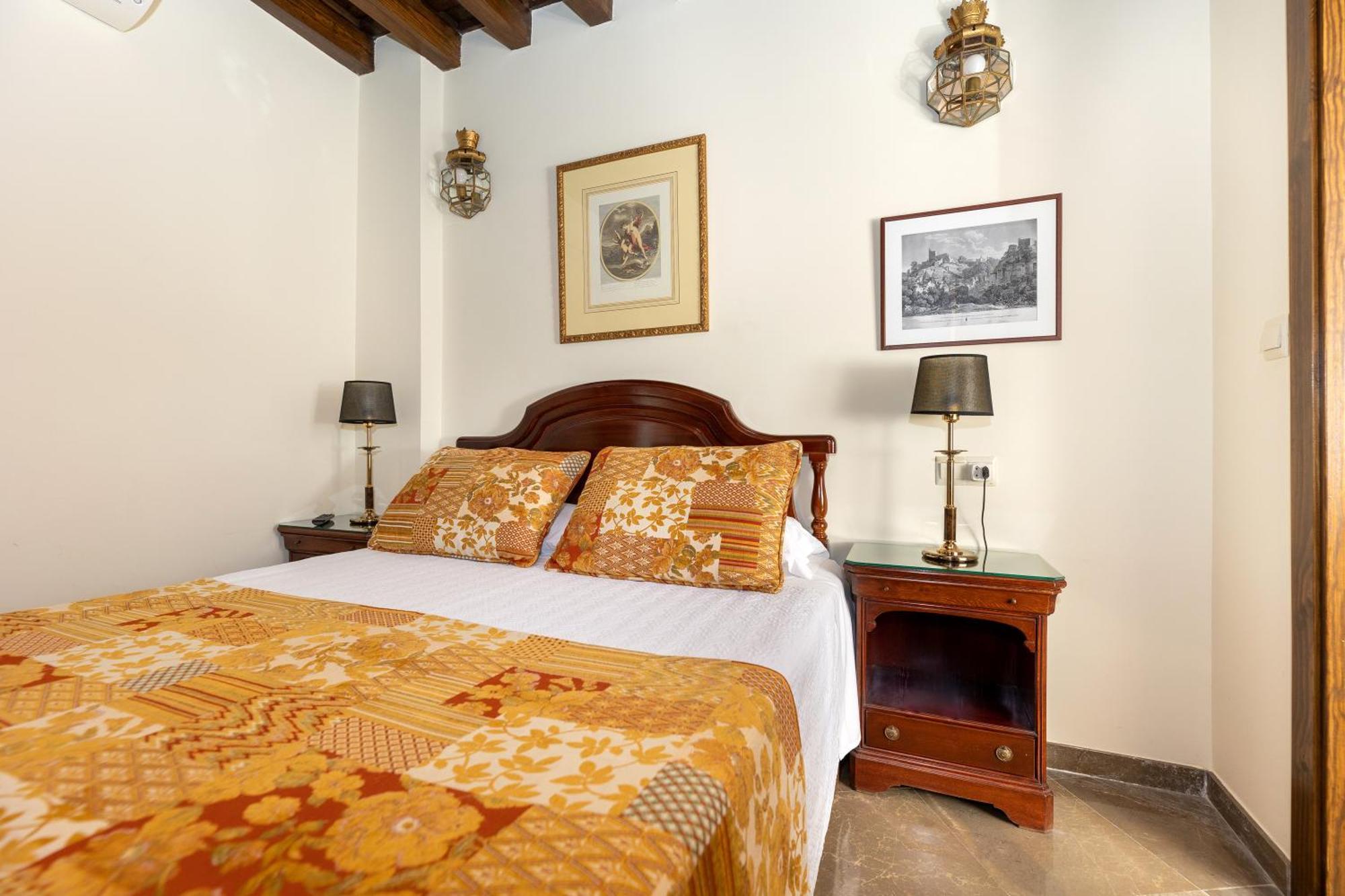 Apartamentos En Pleno Centro, Aljibe Rodrigo Del Campo 1A Гранада Экстерьер фото